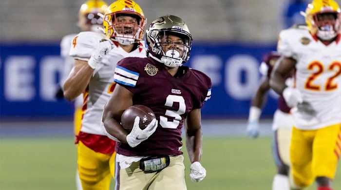 May 6, 2022; Birmingham, AL, USA; Michigan Panthers running back Reggie Corbin (3) runs the ball for a long touchdown against the Philadelphia Stars during the first half at Protective Stadium.
